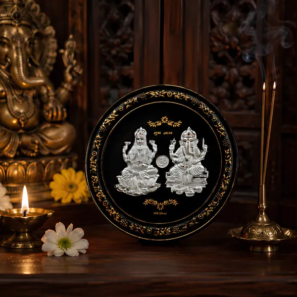 Shubh_Labh_Lakshmi_Ganesha_999_Silver_Premium_Oval_Frame