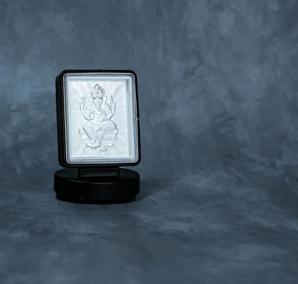999_Silver_Divya_Lord_Ganesha_Tabletop_Frame