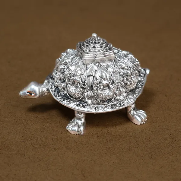999_Silver_Divya_Vastu_Tortoise_Figurine