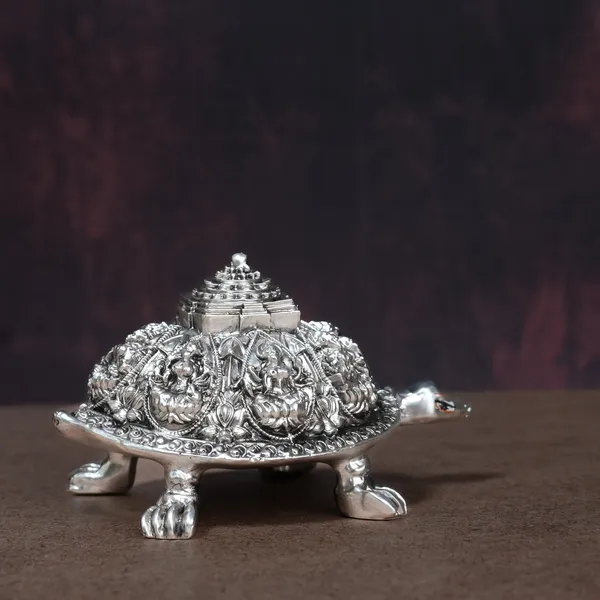 999_Silver_Divya_Vastu_Tortoise_Figurine