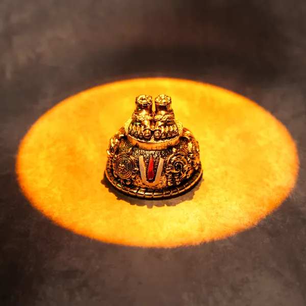 Divya_Tirupati_Balaji_Sacred_Charan_Paduka_Gold-Tone_Idol