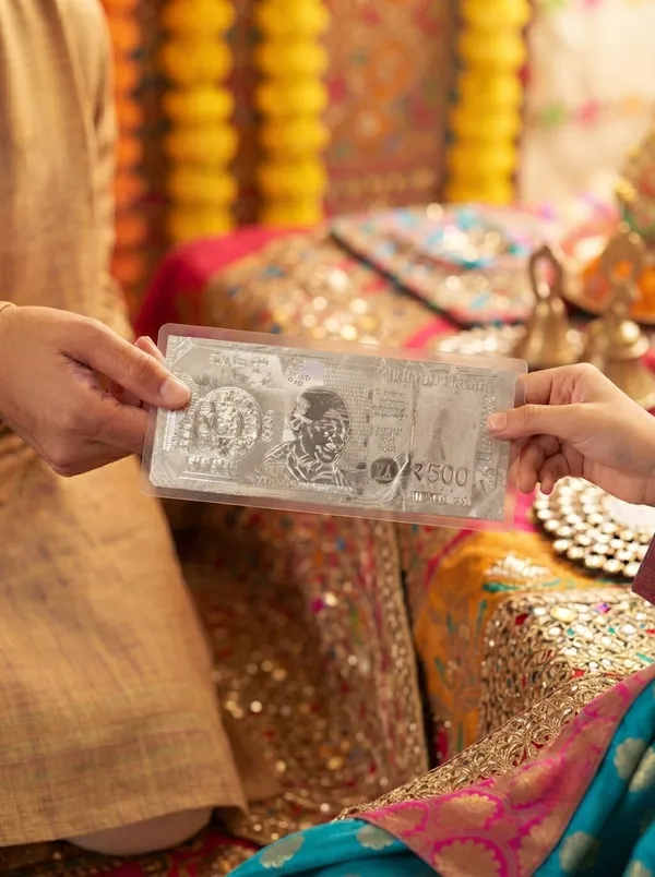 999_Silver_?500_Note_with_Mahatma_Gandhi_&_Ashoka_Chakra