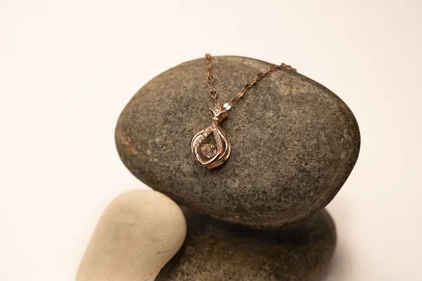 925_Sterling_Silver_Rose_Gold_Plated_Finish_Flower_Pot_Necklace