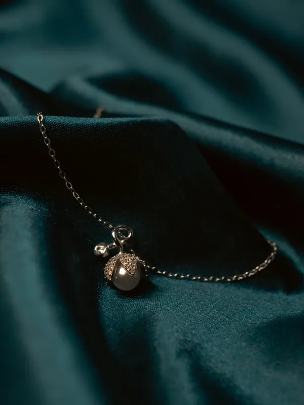 925_Sterling_Silver_Bloom_Pearl_Pendent_(With_Chain)