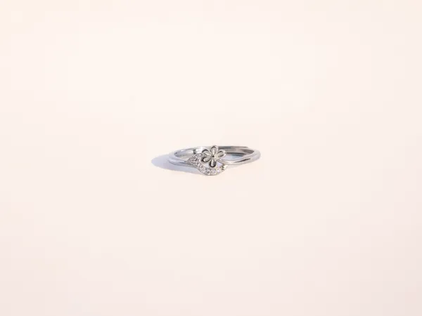 925_Sterling_Silver_Crystal_Studded_Flower_Adjustable_Ring