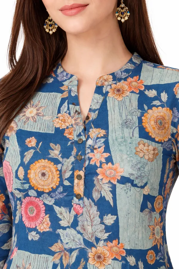 Neutone_Women_Floral_Print_Straight_Kurta_(Dark_Blue,_Blue)