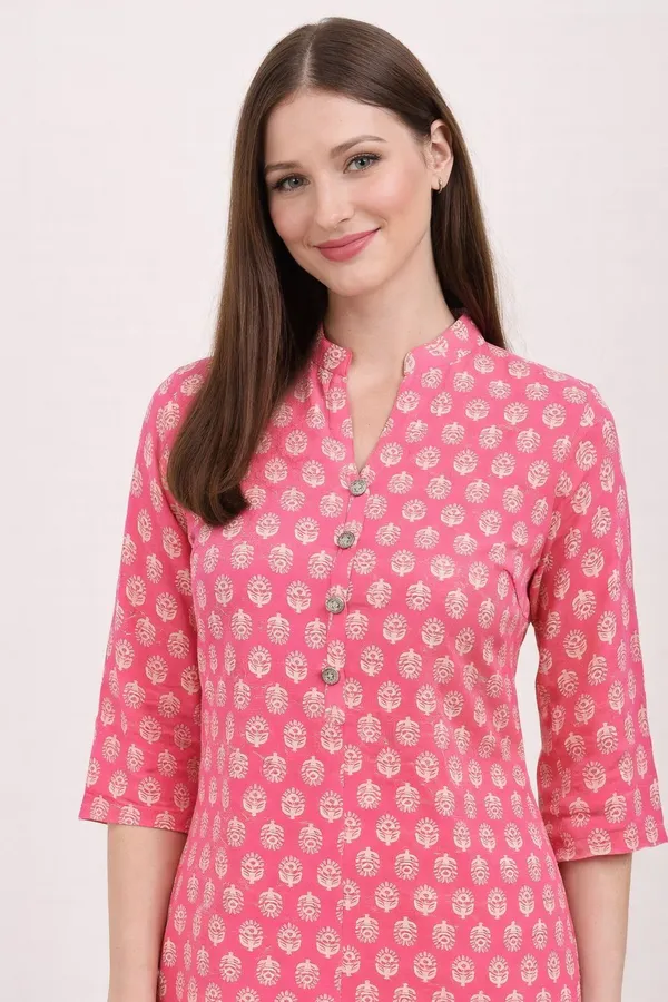 Neutone_Women_Printed_Straight_Kurta_(Pink,_Dark_Green)_(Pack_Of_2_)