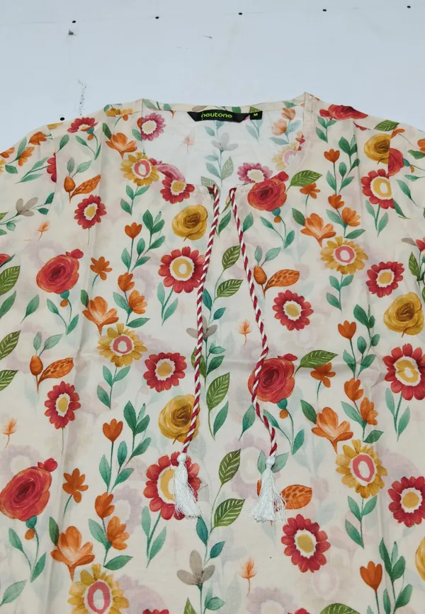 Neutone_Women_Floral_Print_Straight_Kurta_(Multicolor)