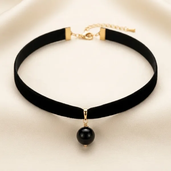 Black_Luna_Noir_Necklace