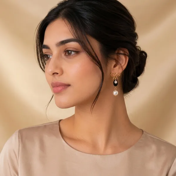 Black_&_Pearl_Drop_Earrings
