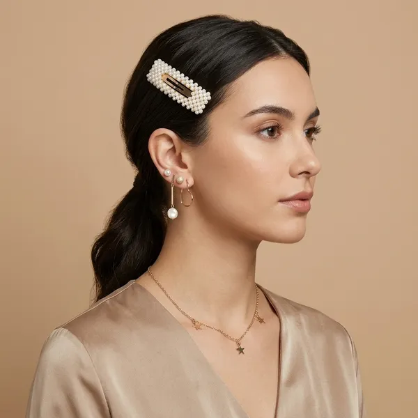 Trending_Set_Of_4_Stud_And_Hoop_Earrings_With_A_Pearl_Cloture_And_Star_Necklace