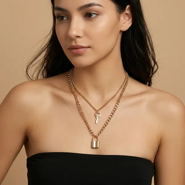 Stunning_Gold_Plated_Lock_Key_Design_Necklace_For_Women/Girls