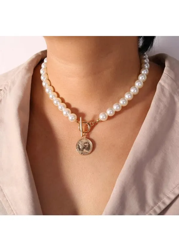 Plushy_Pearl_Gold_Plated_Necklace_Women/Girls