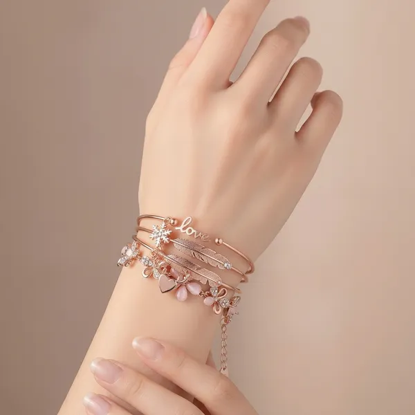 Love_And_Leaf_Charm_Bracelet