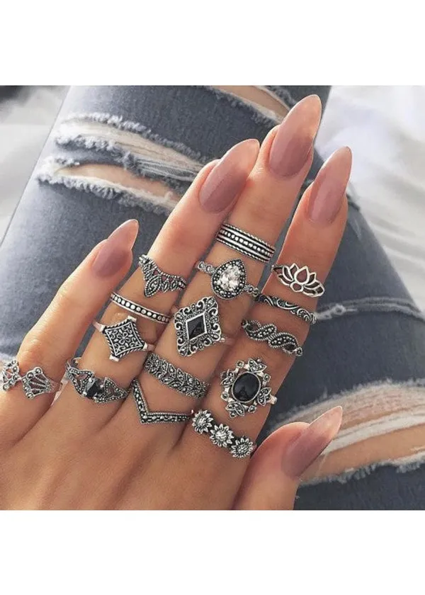 Combo_Of_15_Silver_Plated_Mixed_Sized_Rings