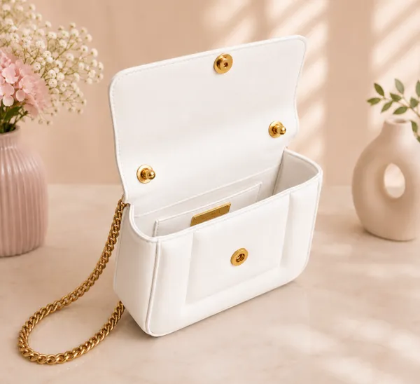 Leather_Bag_with_Snake_Handle