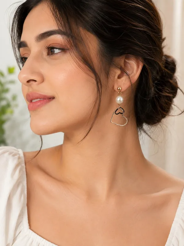 Pearl_Heart_Drop_Earring