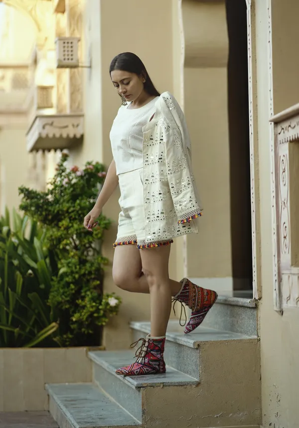 White_Kala_Cotton_Embroidered_Short_Jacket_For_Women