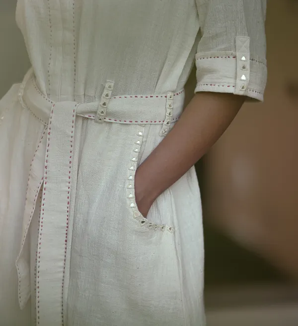White_Kala_Cotton_Mirror_Work_Straight_Kurta_Set_For_Women