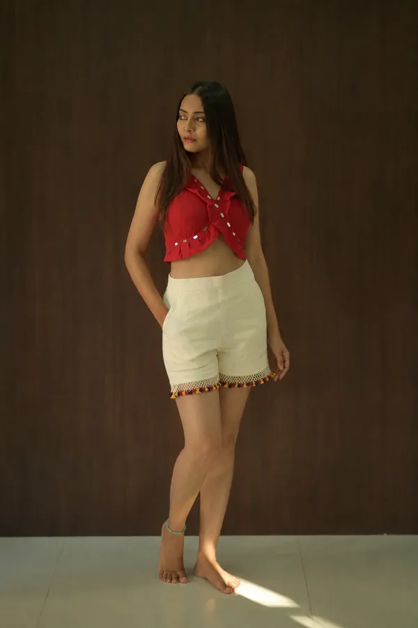White_Kala_Cotton_Shorts_For_Women