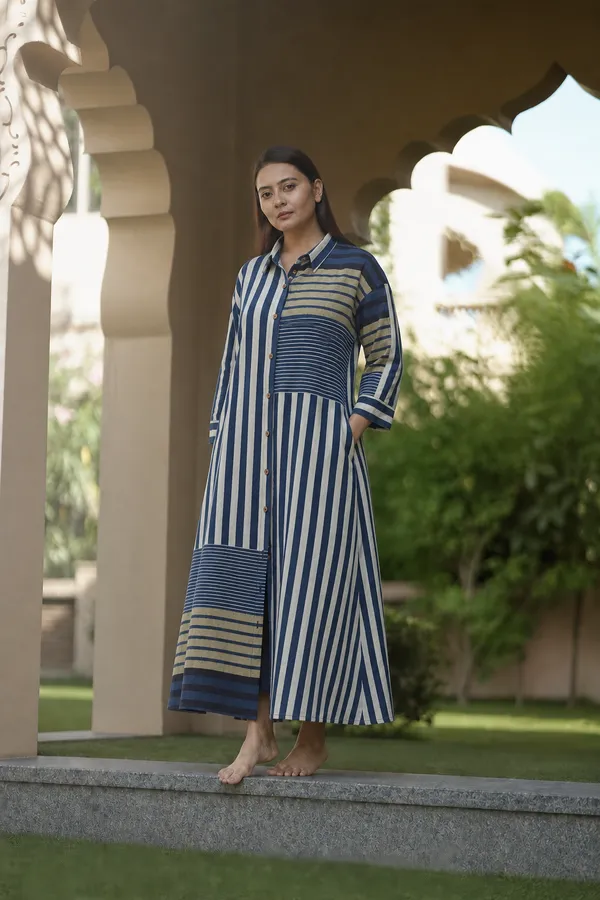 Blue_Striped_Collared_Shirt_Dress