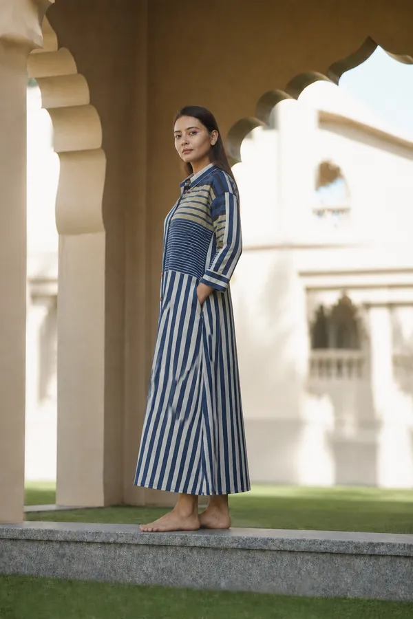 Blue_Striped_Collared_Shirt_Dress