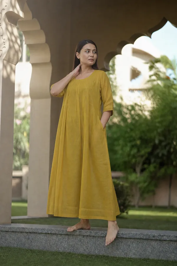 Mustard_Cotton_Pleated_Maxi_Dress
