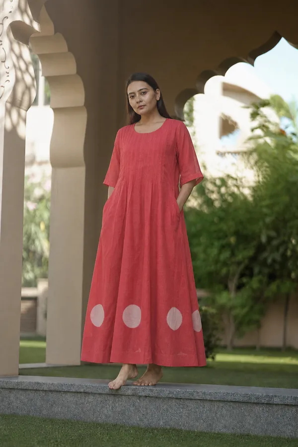 Coral_Circle_Applique_Flared_Maxi_Dress
