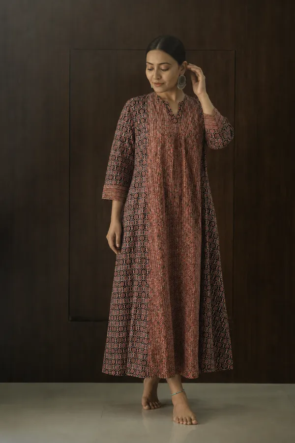 Maroon_Printed_Panel_Flared_Maxi_Dress