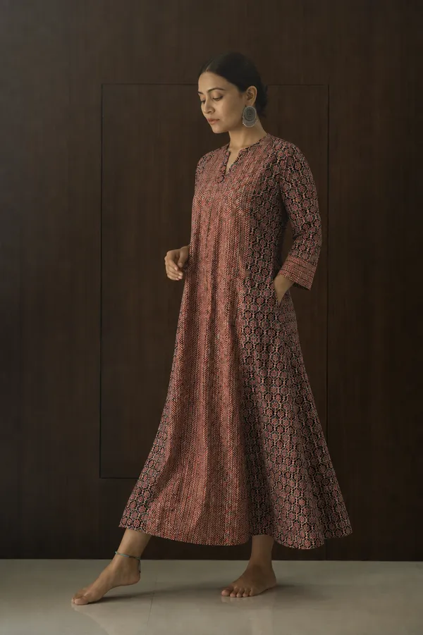 Maroon_Printed_Panel_Flared_Maxi_Dress