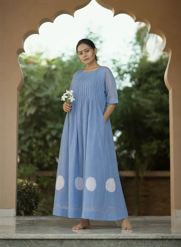 Sky_Blue_Circle_Applique_Flared_Maxi_Dress