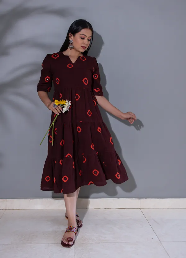 Maroon_Cotton_Tiered_Fit_And_Flare_Midi_Dress_For_Women