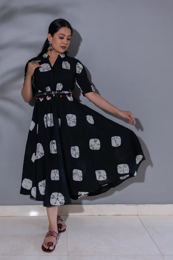 Black_Kala_Cotton_Printed_Fit_And_Flare_Midi_Dress_For_Women