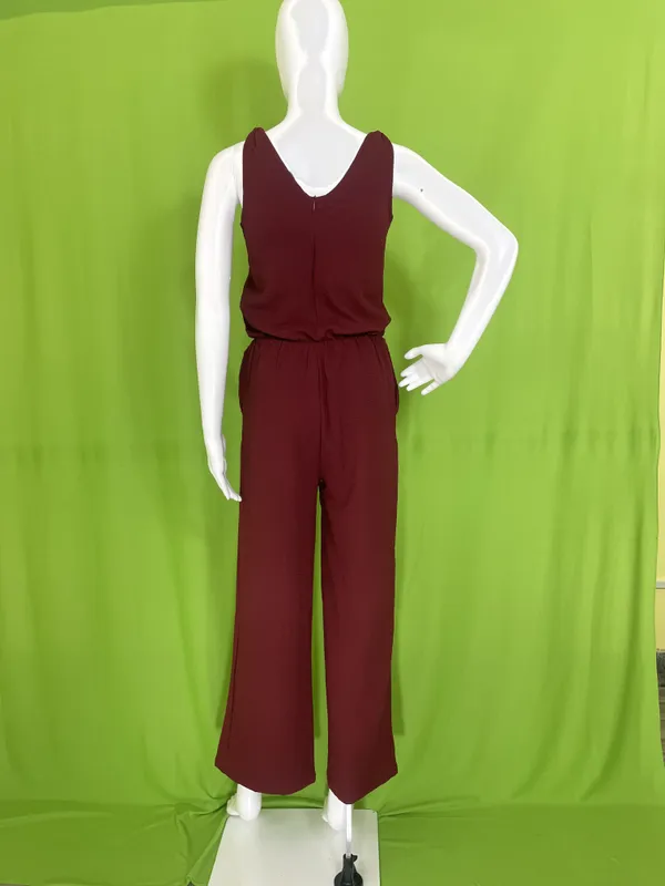 Sleeveless_Jumpsuit_With_V-Neck-Maroon
