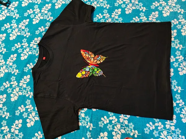 Black_Cotton_Round_Neck_Butterfly_Print_T-Shirt_For_Women