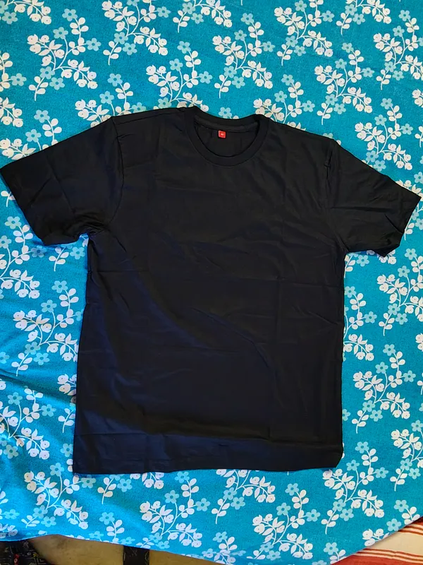 Black_Cotton_Round_Neck_T-Shirt_For_Men