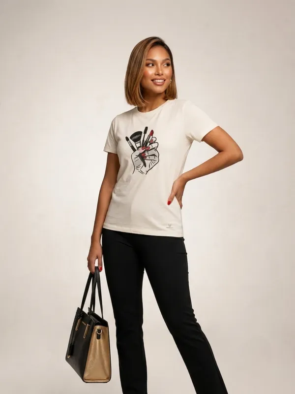 Embroidery_round_neck_t-shirt
