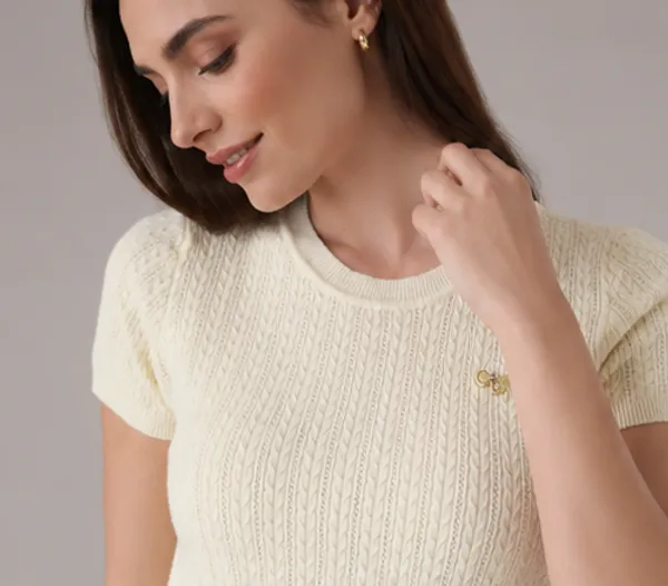 Off-White_Knitted_Round_Neck_Short_Sleeve_Top_For_Women
