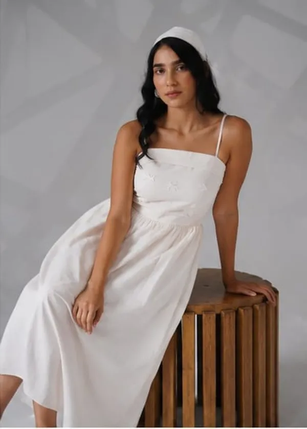 White_Cotton_Sleeveless_Maxi_Dress_For_Women