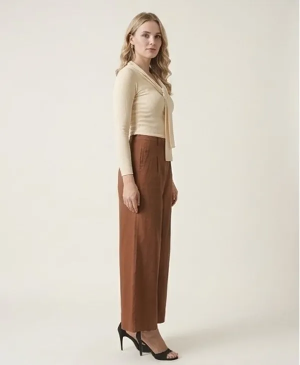 Tie-Neck_Fitted_Knit_Tee