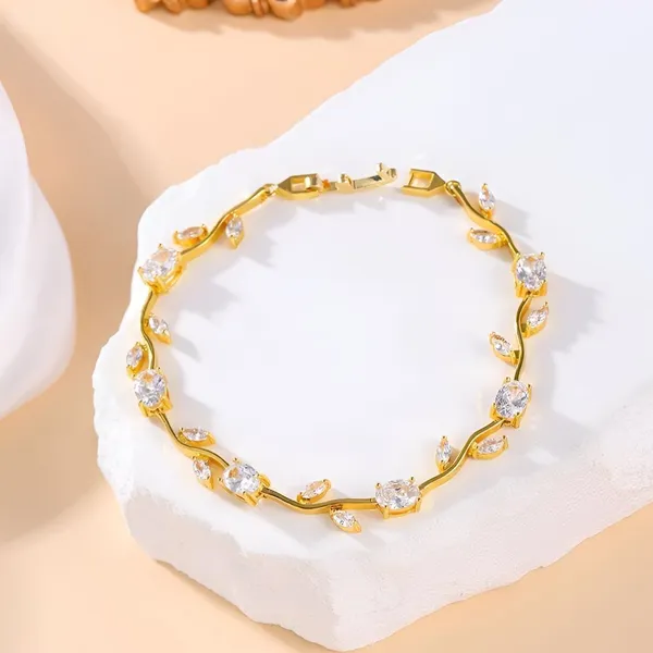 White_And_Gold_Stainless_Steel_Bracelet_For_Women