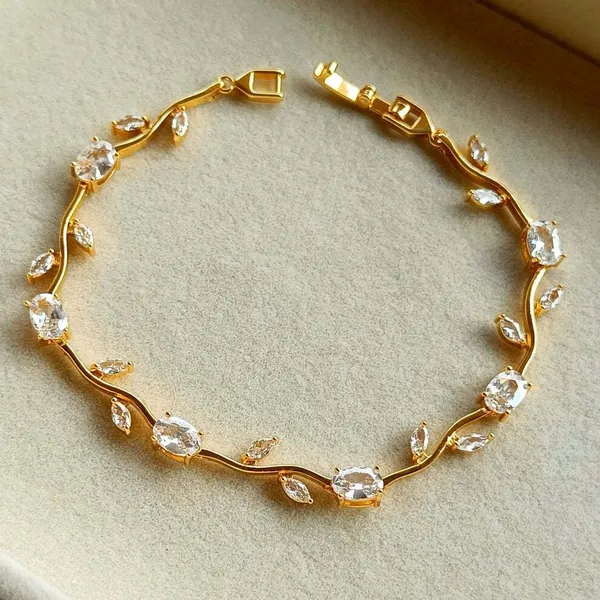 Gold_Brass_Bracelet_For_Women