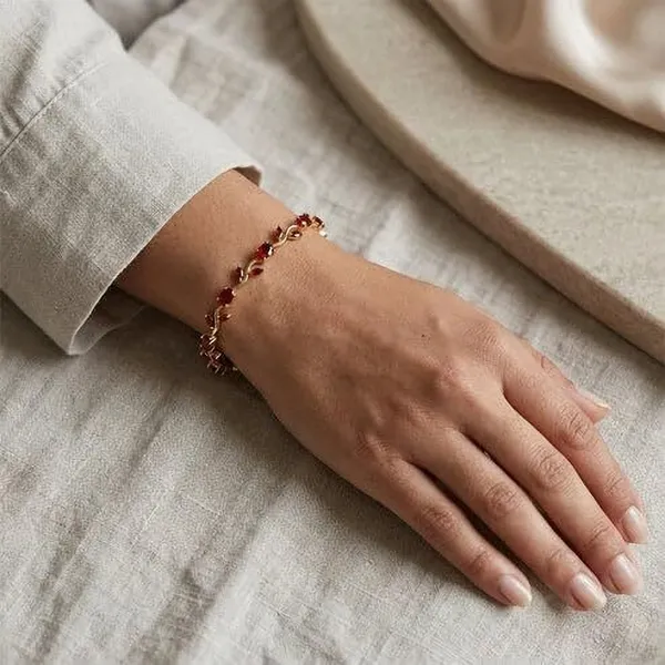 Gold_And_Red_Stainless_Steel_Bracelet_For_Women