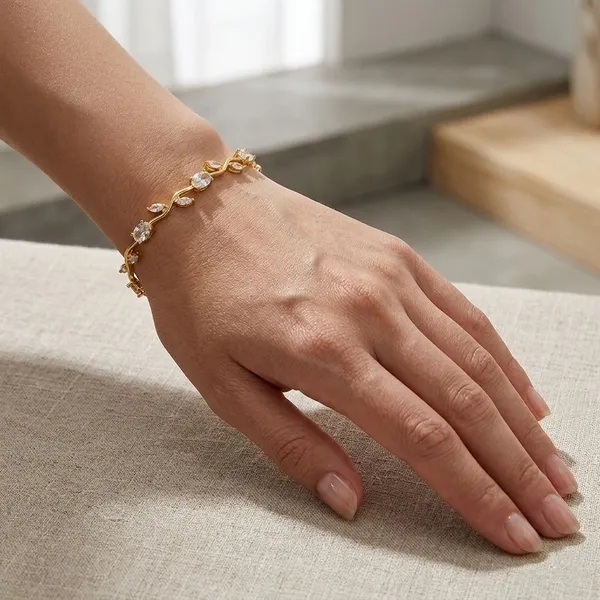 White_Stainless_Steel_Bracelet_For_Women