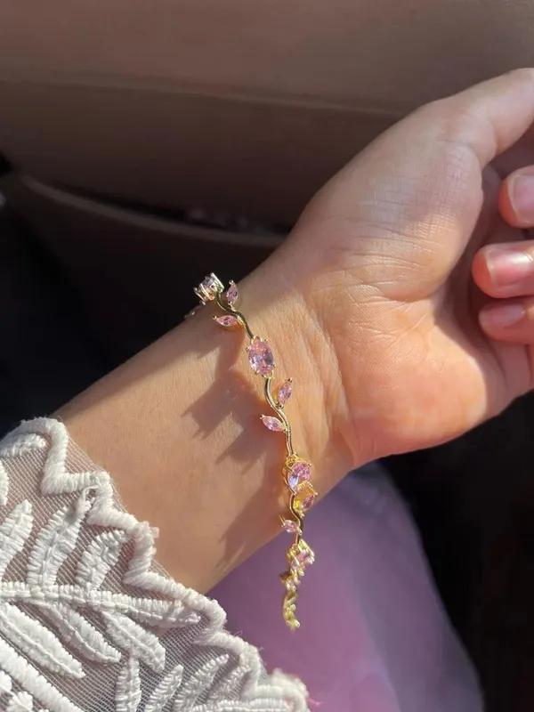 Pink_Alloy_Bracelet_For_Women