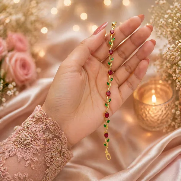 Gold_Alloy_Bracelet_For_Women