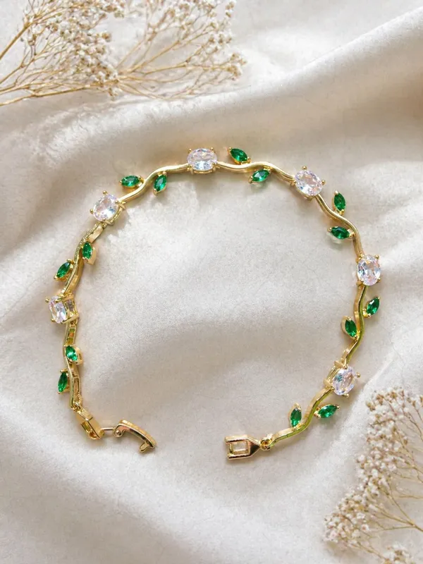 Multicolor_Alloy_Bracelet_For_Women