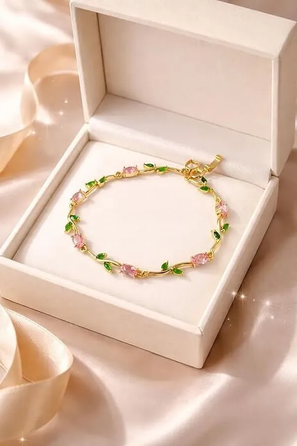 Gold_Alloy_Bracelet_For_Women