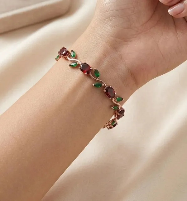 Gold_Stainless_Steel_Bracelet_For_Women