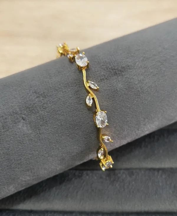 White_Stainless_Steel_Bracelet_For_Women